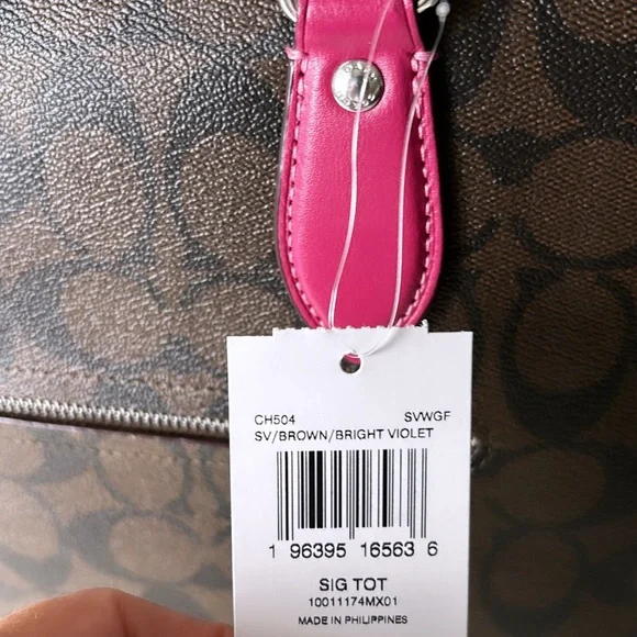 NWT💃Coach Gallery Tote in Signature Canvas & Leather Purse - Picture 9 of 9